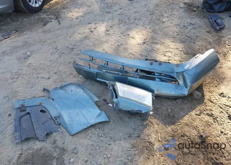 2005 Mercury Grand Marquis Gs from USA, damaged, VIN 2MEFM74W65X630019